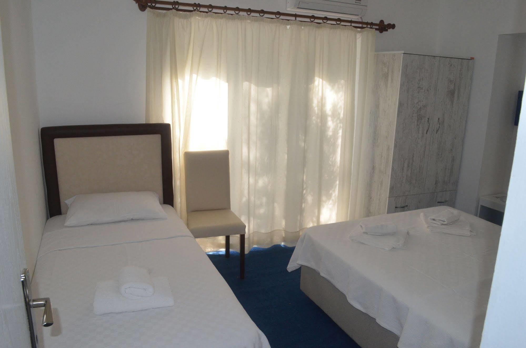 Lacivert Hotel Ayvalı Exterior foto