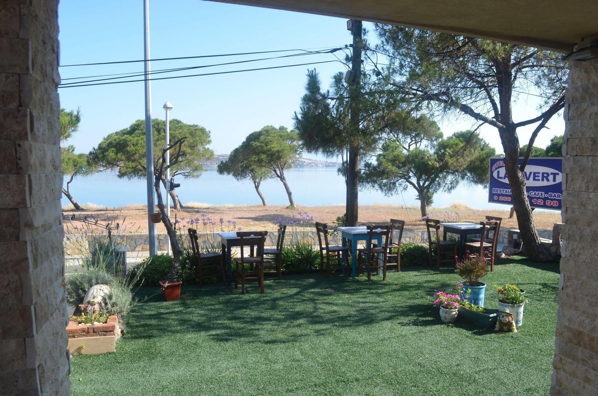Lacivert Hotel Ayvalı Exterior foto